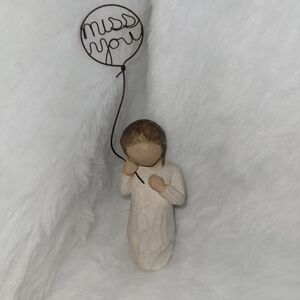 WILLOW TREE *  Miss You Figurine * Demdaco * 2006 * Girl With Ballon*